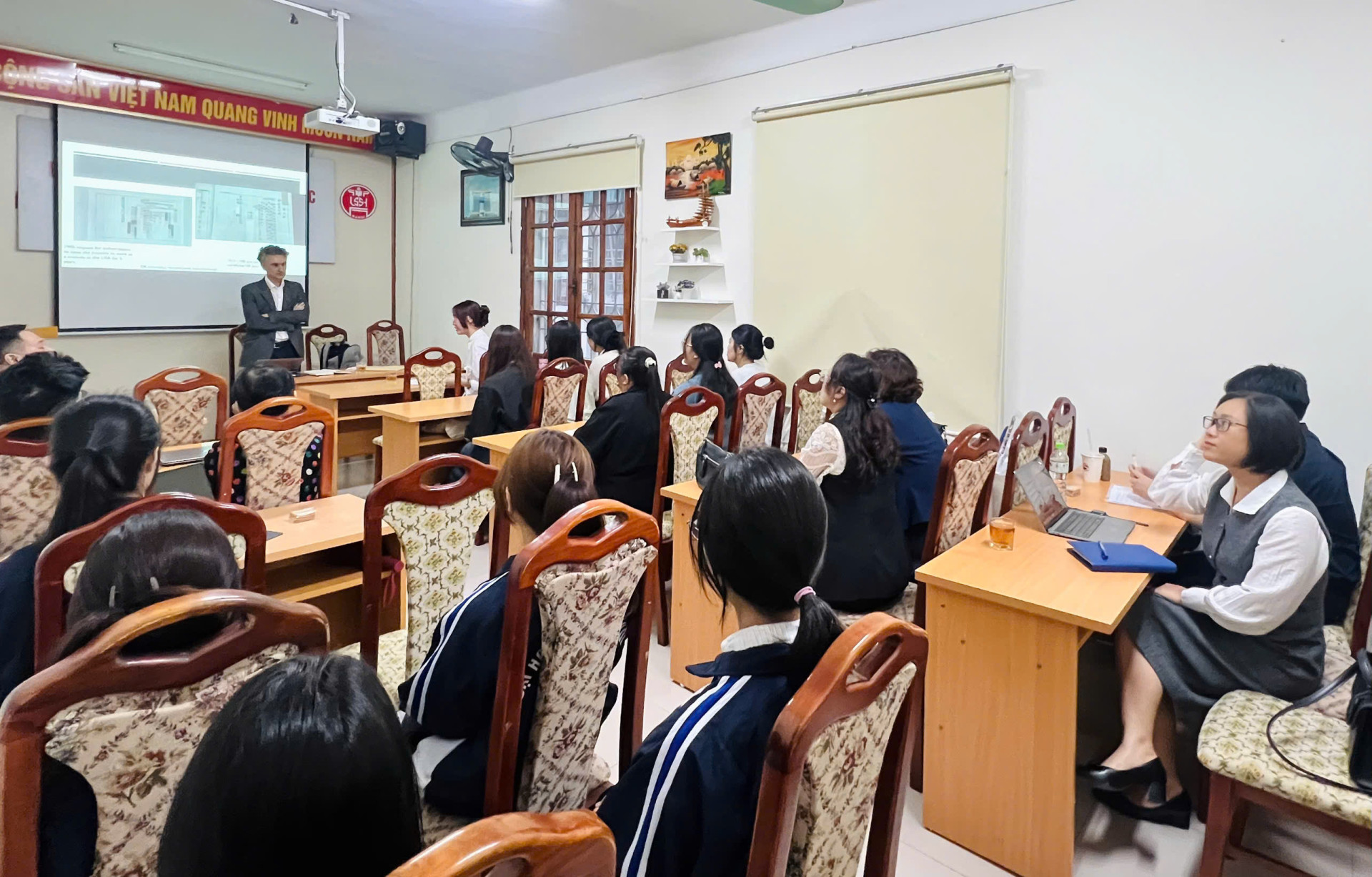 z7202624547435 493338241da848889138f2e104a3f0e0